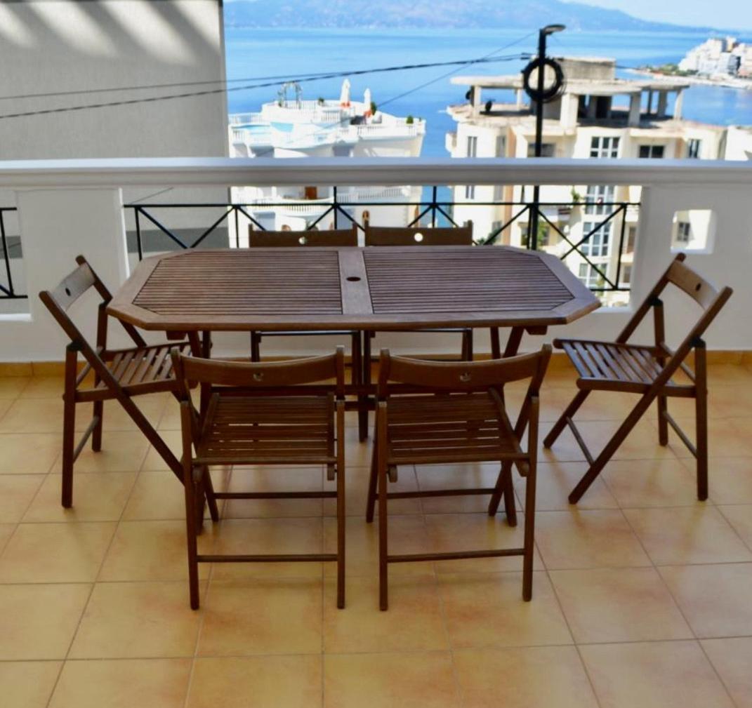 סרנדה Andi Apartment מראה חיצוני תמונה
