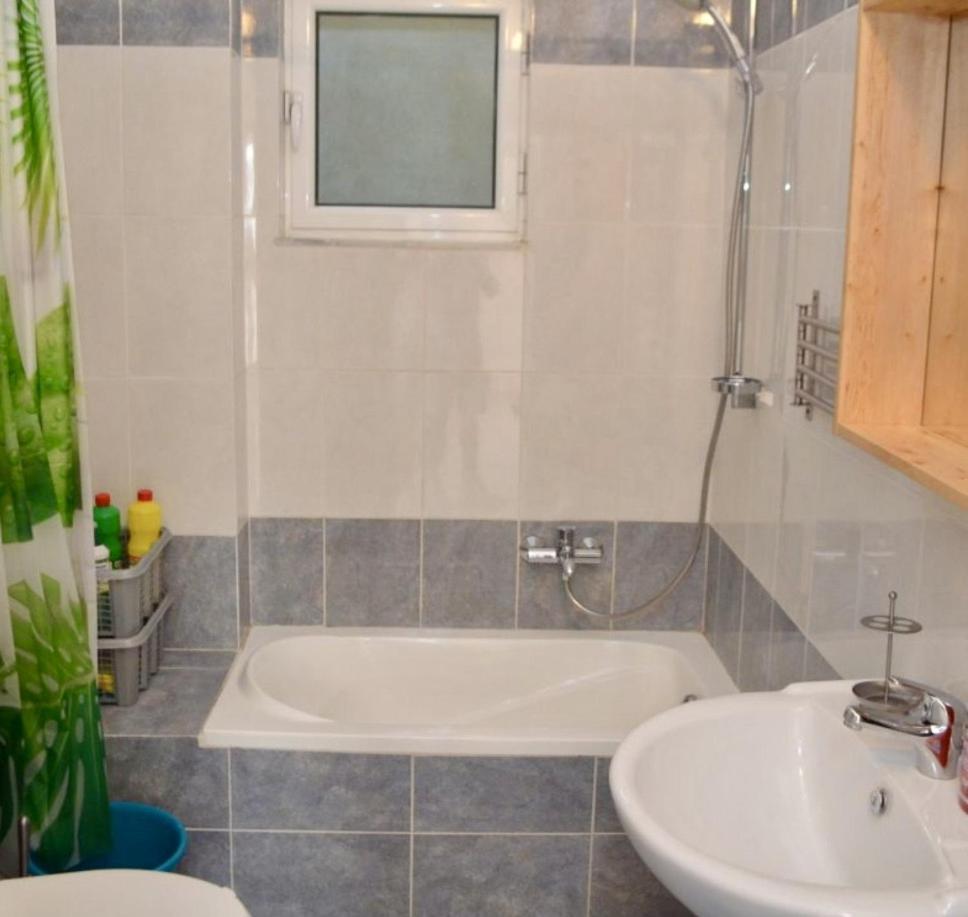 סרנדה Andi Apartment מראה חיצוני תמונה