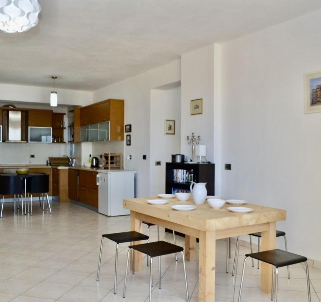 סרנדה Andi Apartment מראה חיצוני תמונה